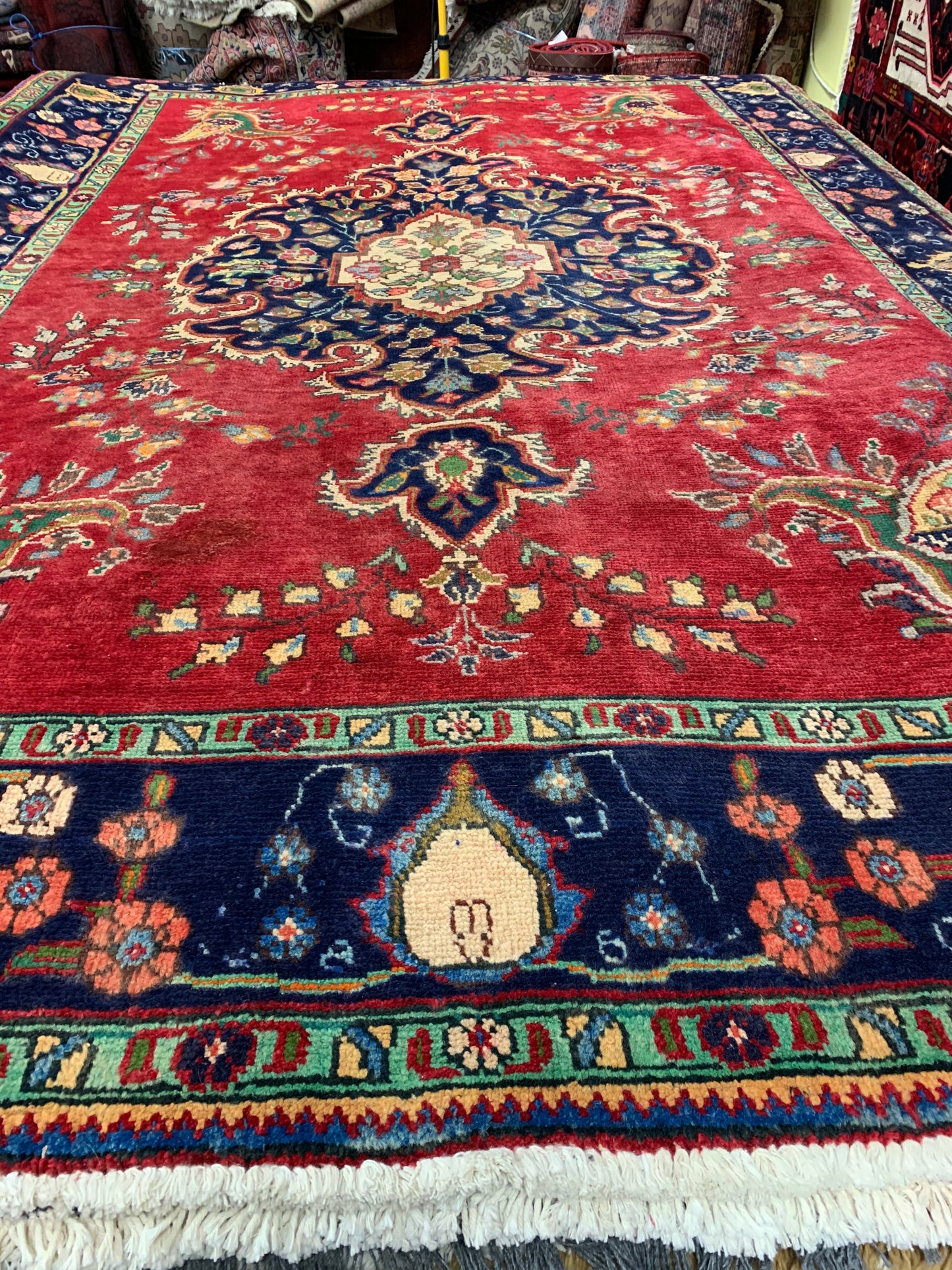 Luxury Persian Carpet / Rug